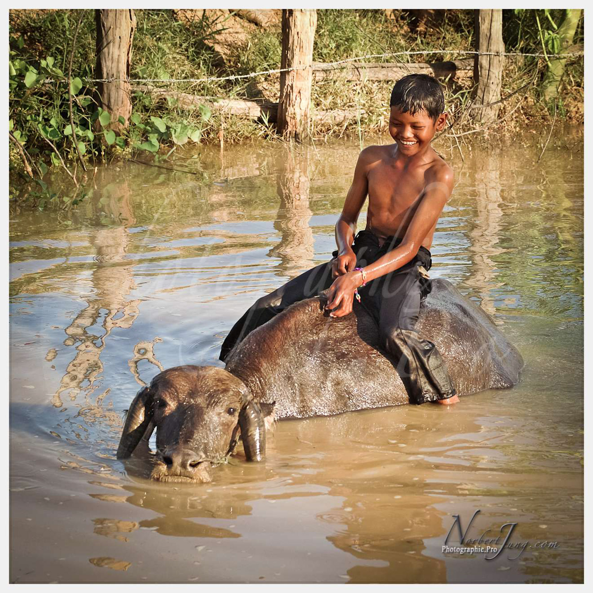 Enfants du MÈkong — © by PhotoGraphie.Pro
