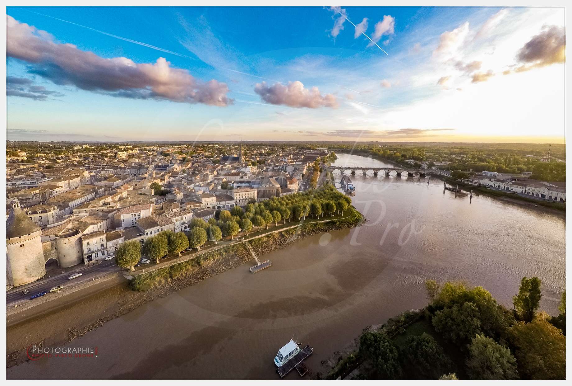 Libourne vue du ciel-1 © by A-la-Vie.com