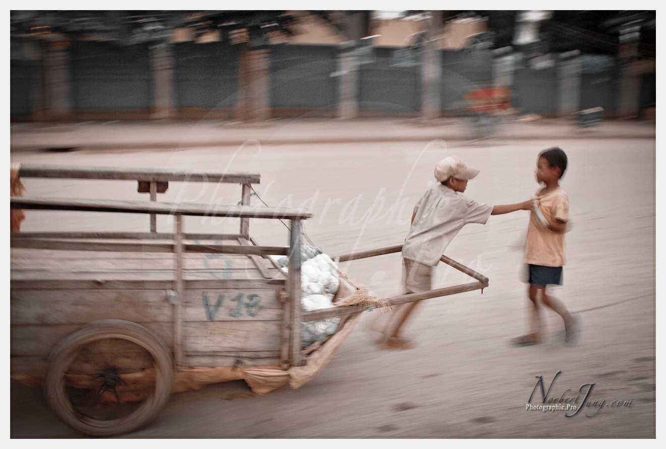 Enfants du Mékong © by A-la-Vie.com