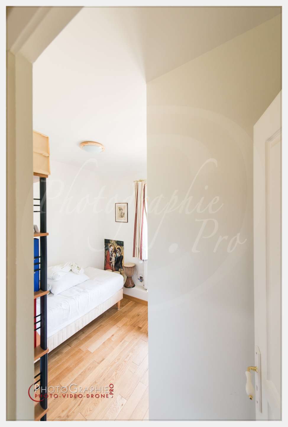 D8e004621 - © by A-la-Vie.com