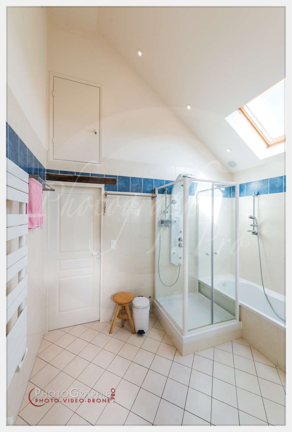 D8e008048 - © by A-la-Vie.com