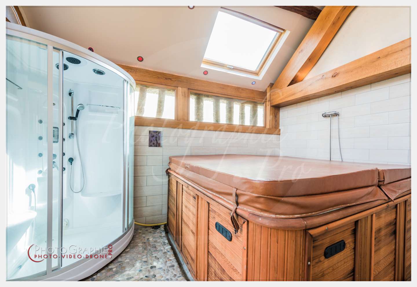 D8e008061 - © by A-la-Vie.com