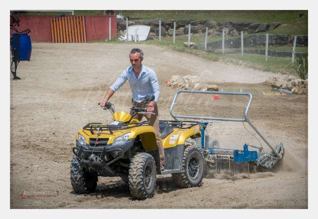 S1026471 STAFF © by A-la-Vie.com