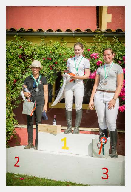 D3s145318 Remise de prix © by A-la-Vie.com