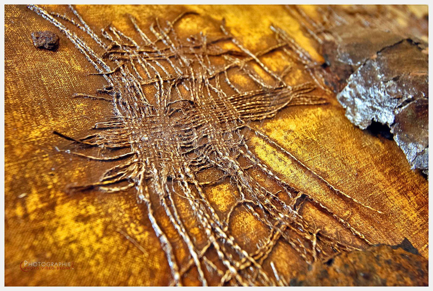 Yan BACART, artiste à Mortain - Abbaye Blanche © by A-la-Vie.com