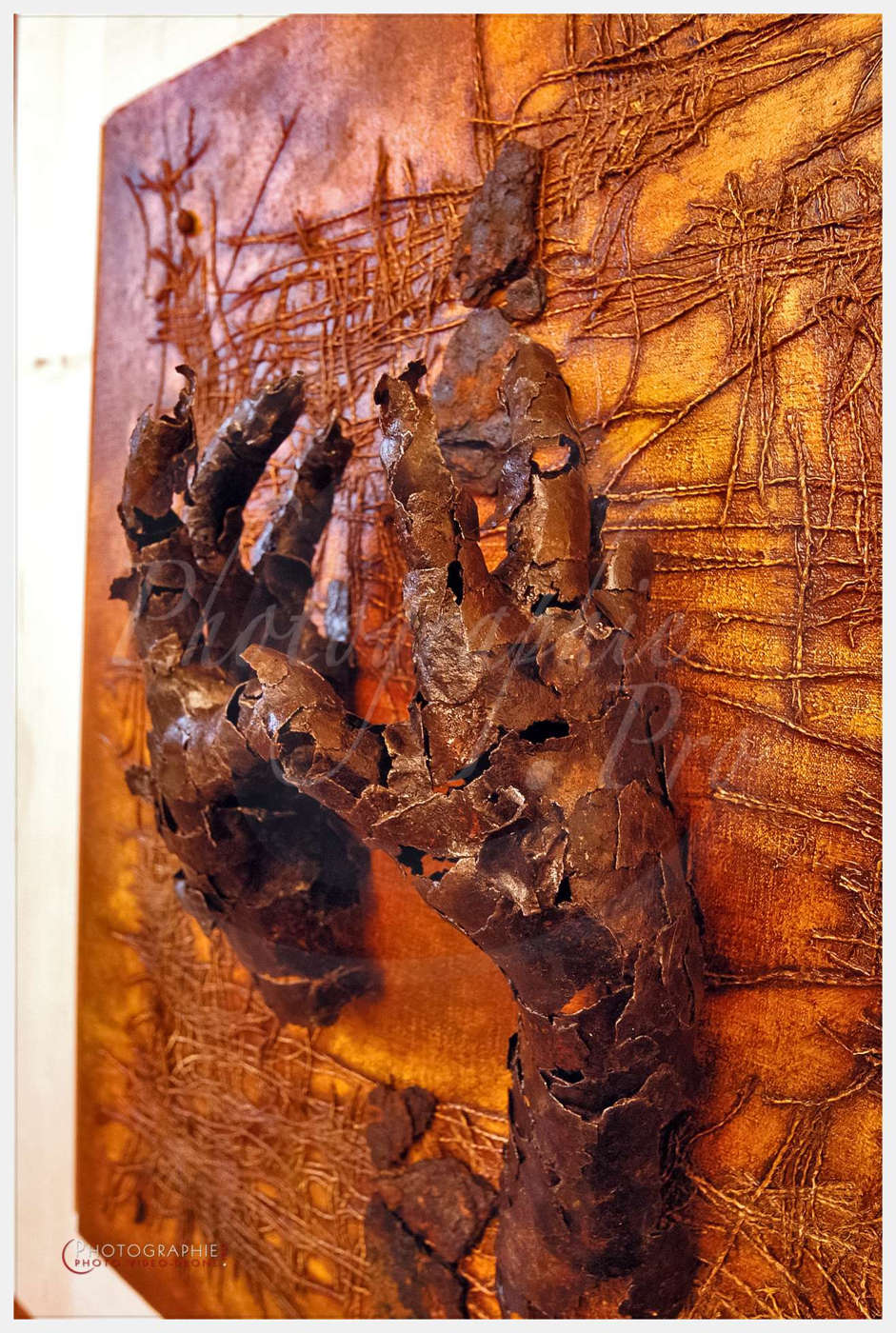 Yan BACART, artiste à Mortain - Abbaye Blanche © by A-la-Vie.com