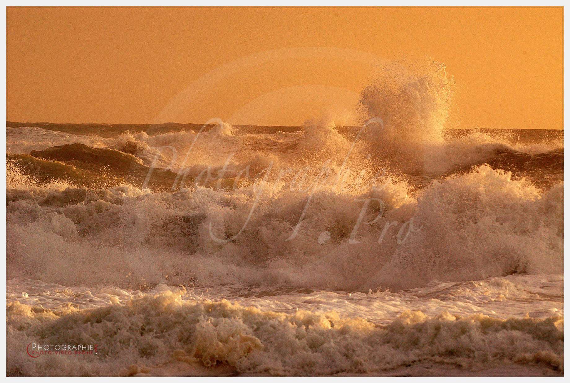 Vagues à Sabaudia (Latina-Italie) © by A-la-Vie.com
