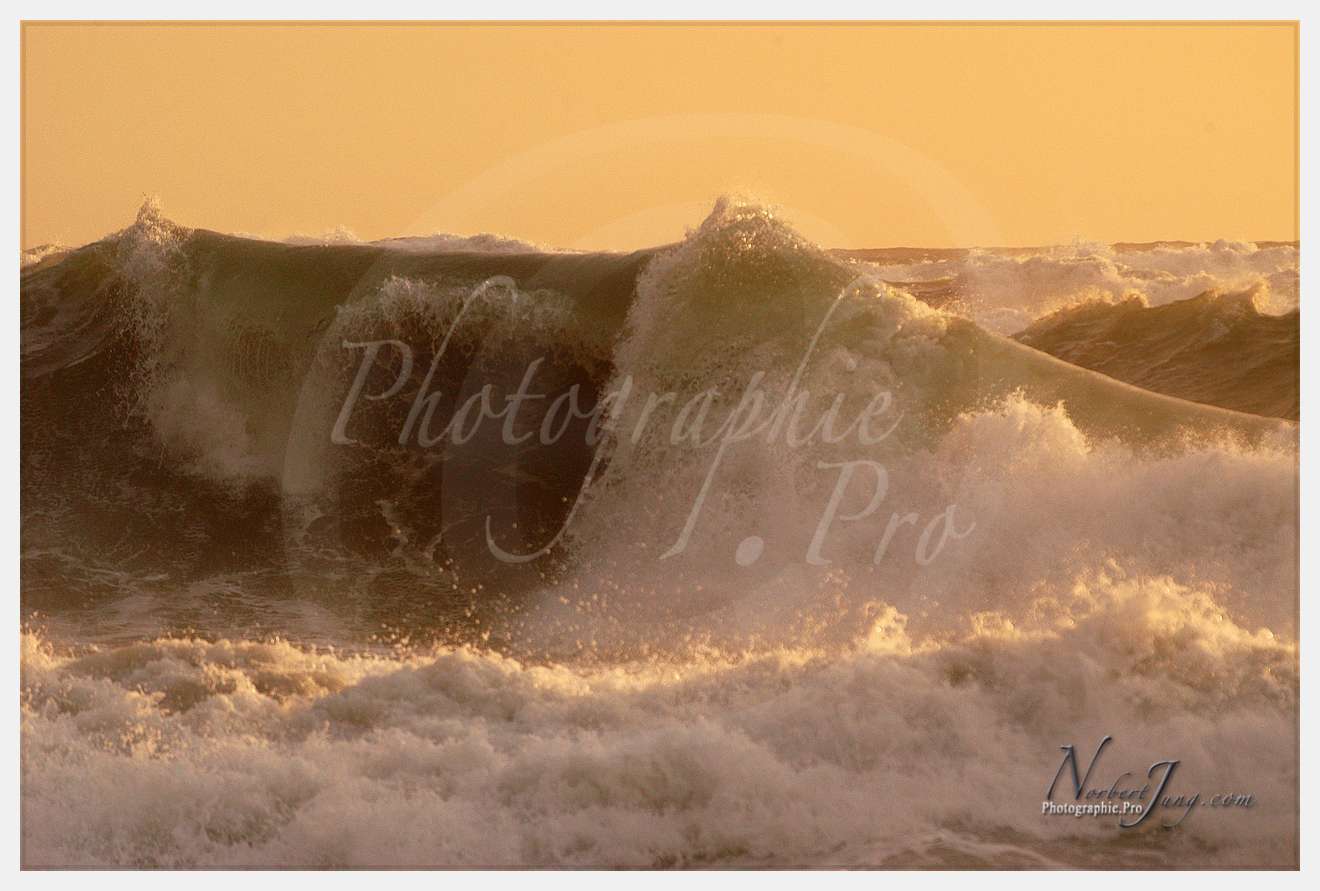 Vagues  Sabaudia (Latina-Italie) © by A-la-Vie.com