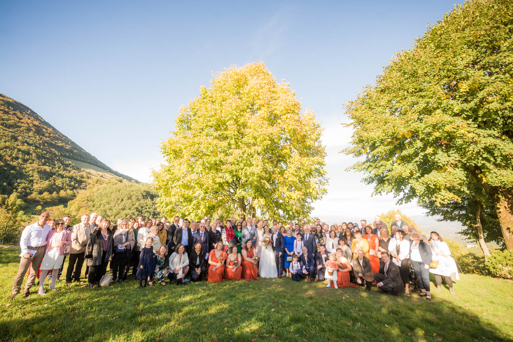 05 CHURCH AFTER MASS GROUPES